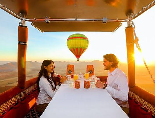 Hot Air Balloon with Breakfast in the Sky
