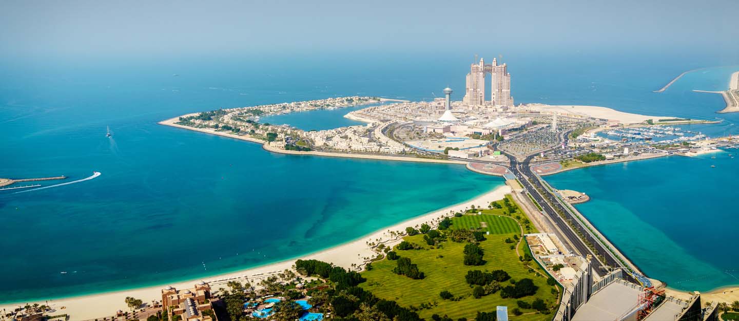 Crescent Moon Lake Dubai